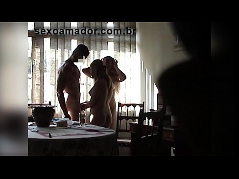 ❤️ Ħbieb sesswali jistiednu raġel ġgant u threesome miegħu ❤️❌ Porn sabiħ lilna